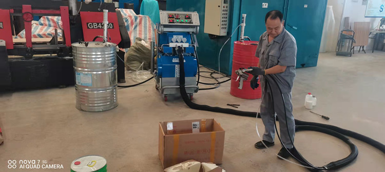 聚脲噴涂機(jī)
