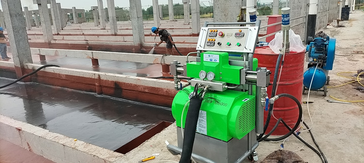聚脲噴涂機