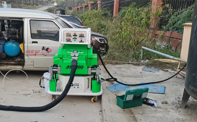 聚脲噴涂機